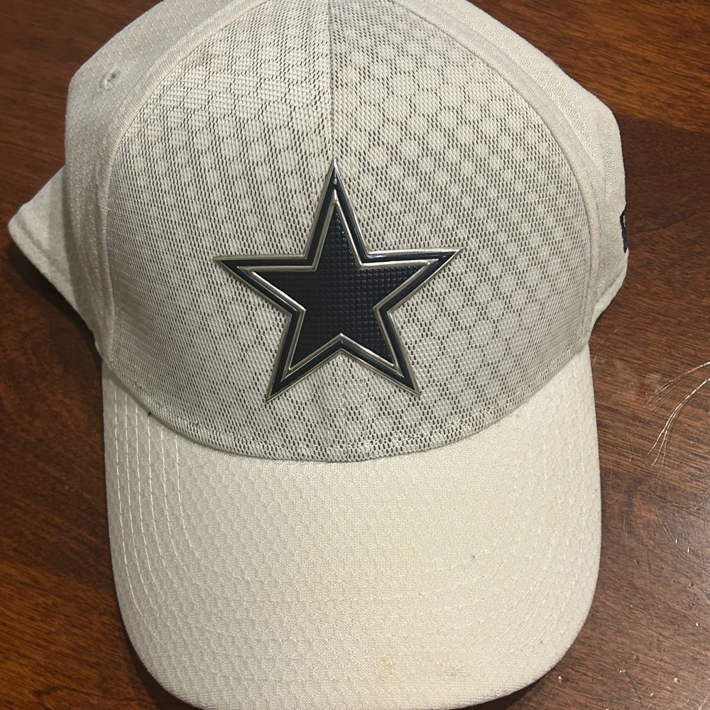 New Era 39/30 NFL Dallas Cowboys White Hat Child-Youth w/ Foil Logos